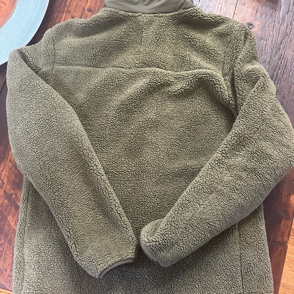 Men’s Northface Sherpa coat - Picture 3 of 3